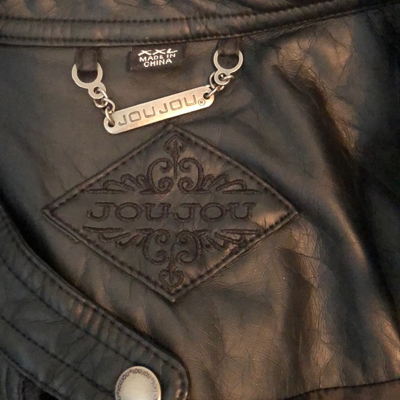 Black leather jacket - Picture 2 of 3